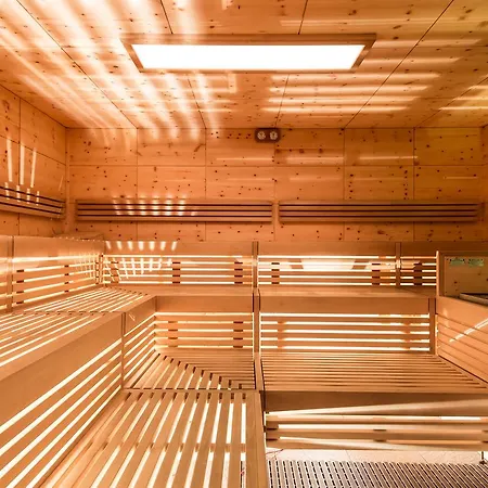 Tivoli Отель Мерано