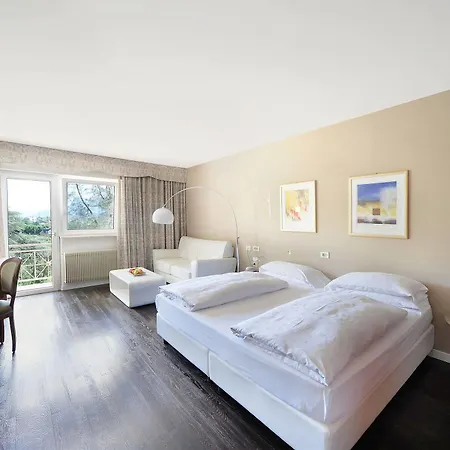 Hotel Tivoli 4*