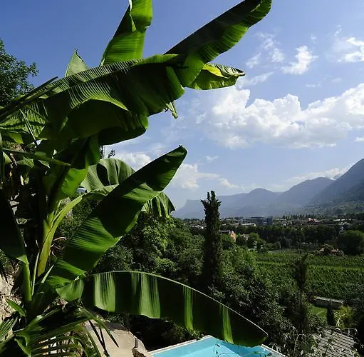 蒂沃利别墅酒店 4*