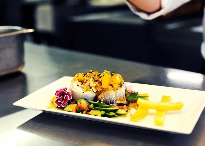 蒂沃利别墅酒店 4*